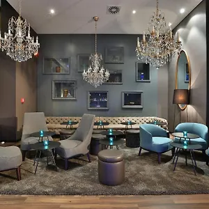 https://motel-one-prague.praguehotelsweb.com