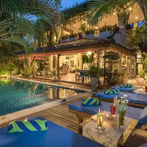 villa-kaja.ubudhotelsnow.com/